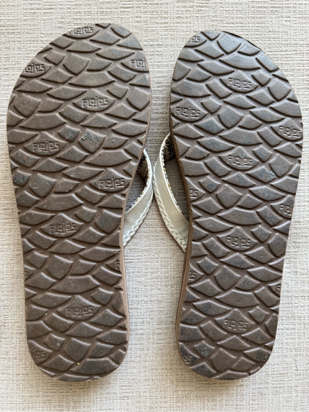 Flojos Women's Brown White Flip Flop Sandals Braided Woven Strap Size: 8 - Picture 5 of 5